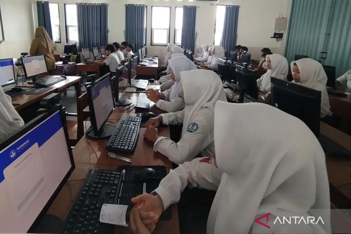 Pemkab Demak Berikan Trauma Healing untuk Siswa Korban Keracunan MBG